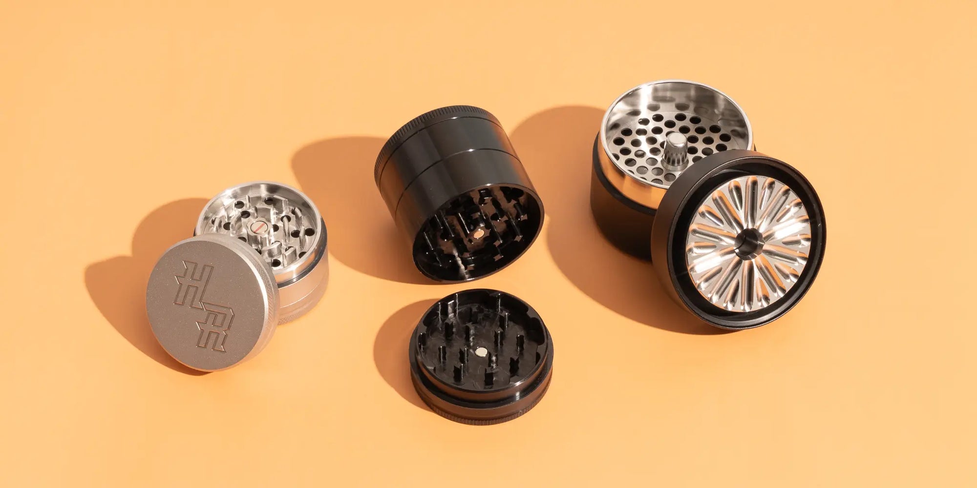 Herb Grinders Explained – Tooth Shapes, Materials, and Kief Catchers Compared