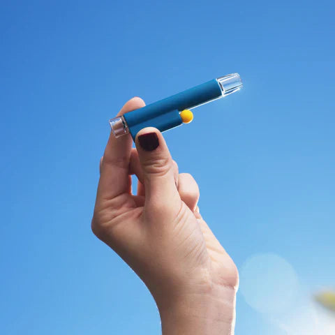 Travel-Friendly Setups – Mini Bongs, Hand Pipes, and One-Hitters for Smoking on the Go